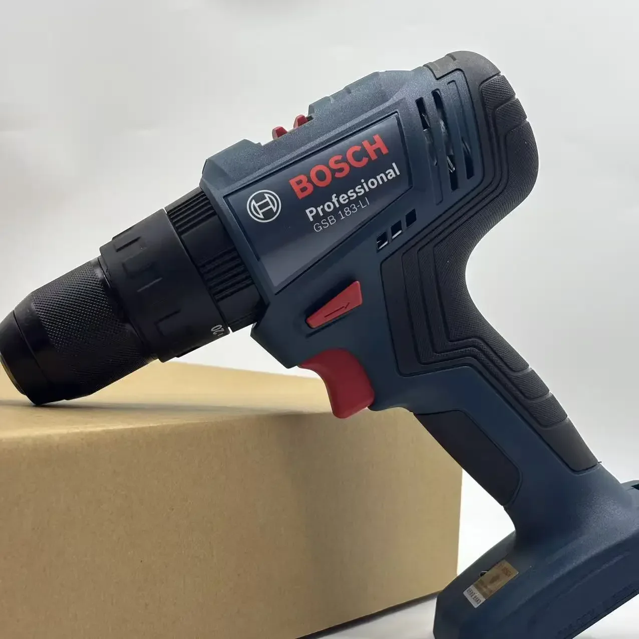 Perceuse à percussion sans fil - Bosch Drill Gsb 18V avis et prix